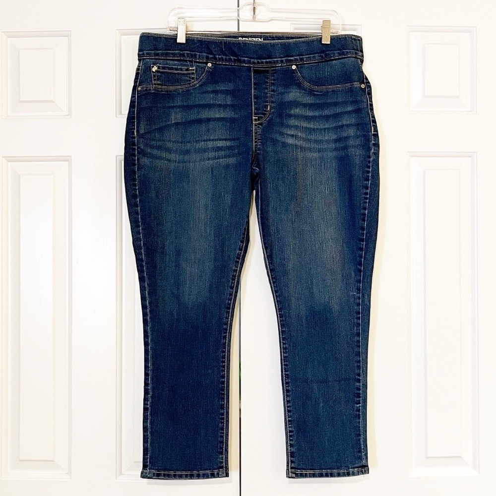 Levi's Denizen Modern Pull-On Crop Medium Dark Wash Jeans. Size Women's 16 - Picture 7 of 14